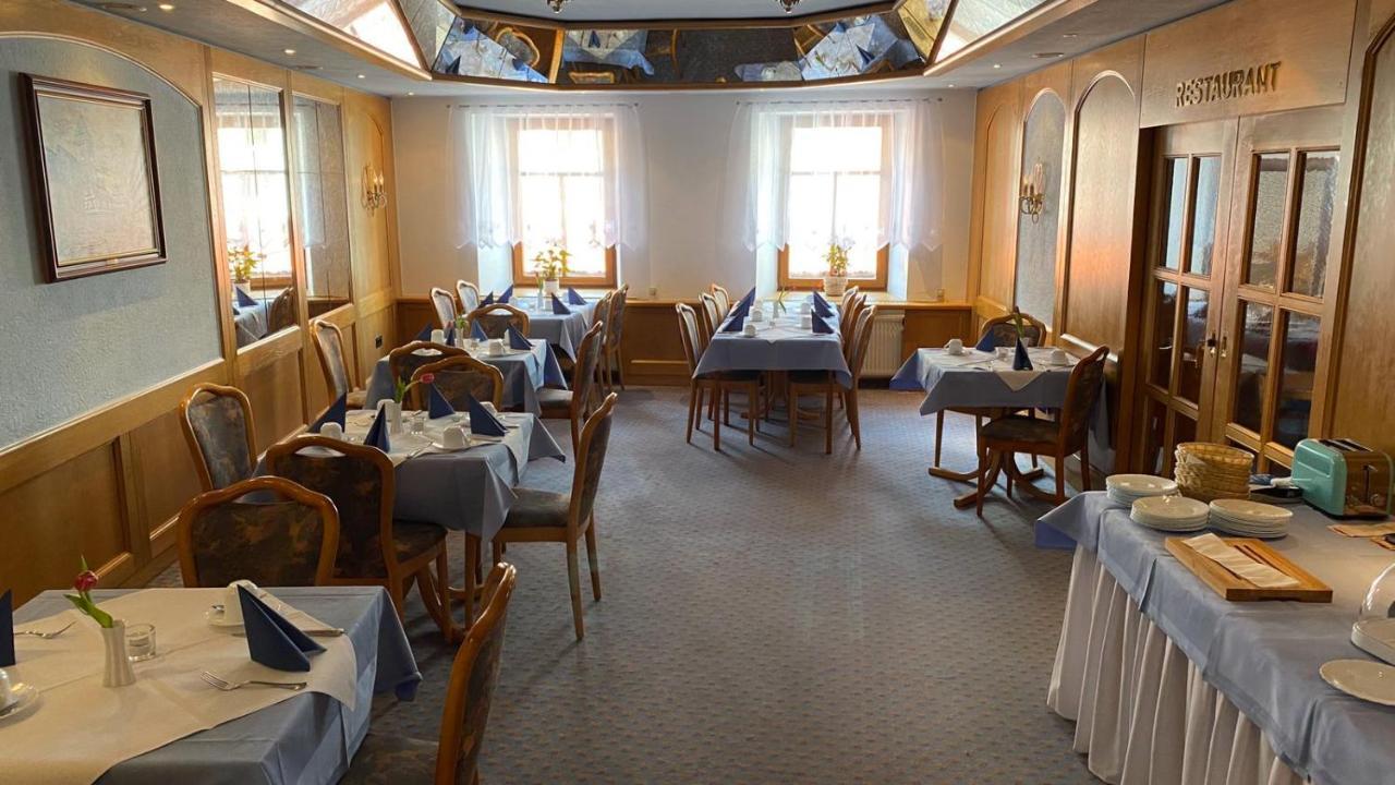 Hotel Goldener Loewe Zeulenroda-Triebes Kültér fotó