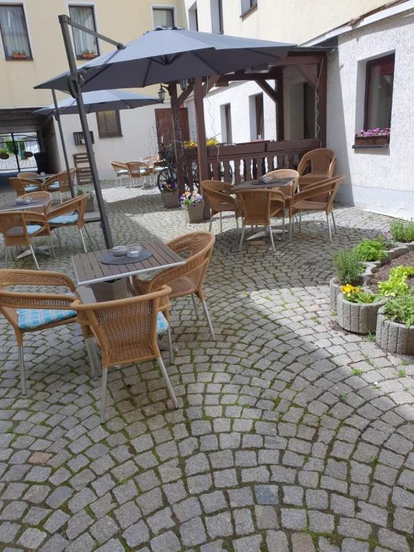 Hotel Goldener Loewe Zeulenroda-Triebes Kültér fotó