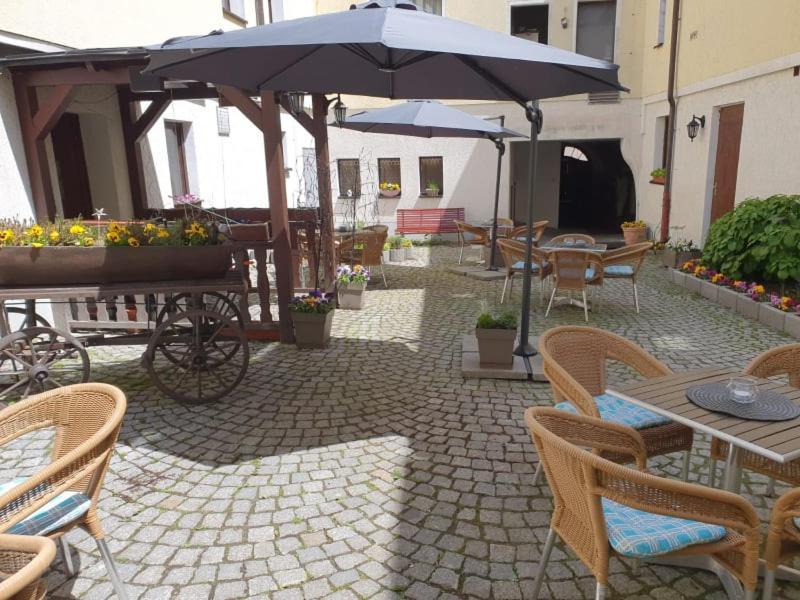 Hotel Goldener Loewe Zeulenroda-Triebes Kültér fotó
